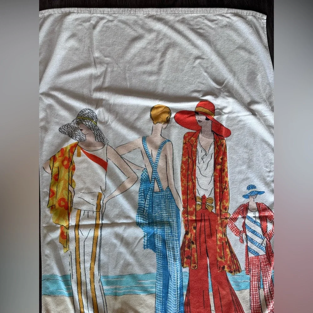 Condé Nast Vintage Style Oversized Beach Towel with Fashion Print
